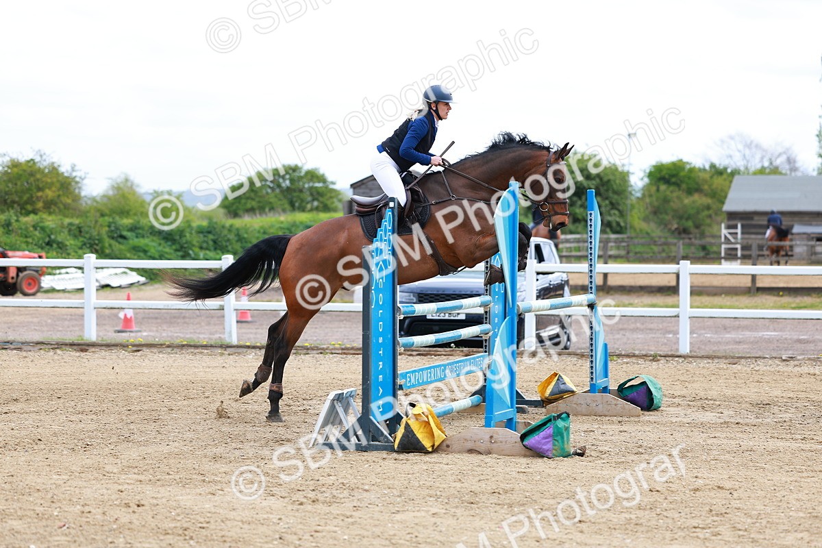 SBM_002266 - Class 10 - Senior Newcomers - 1.10m
