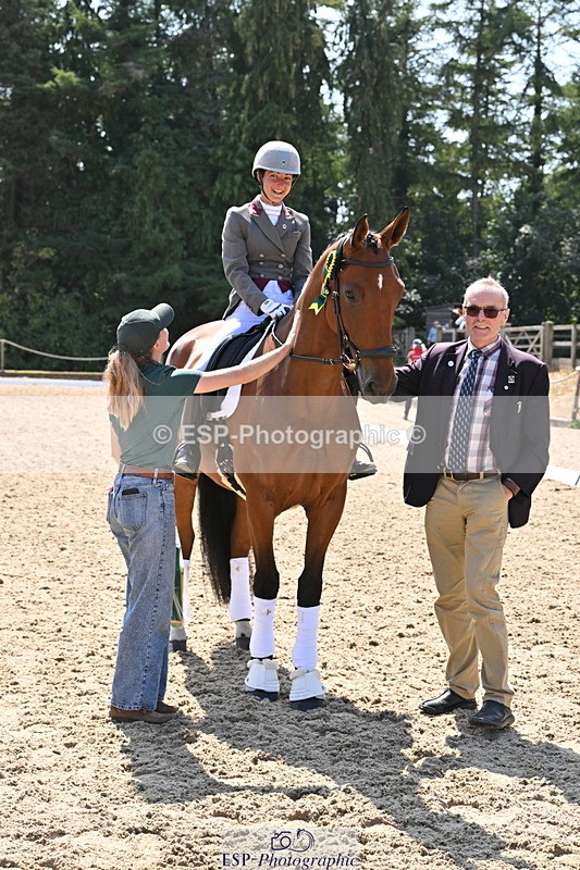 250810A-132541-06583 - Medium SILVER Presentations