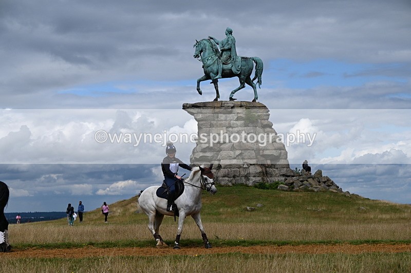 DSC_9000 - Time at Statue 14:33 to 15:10