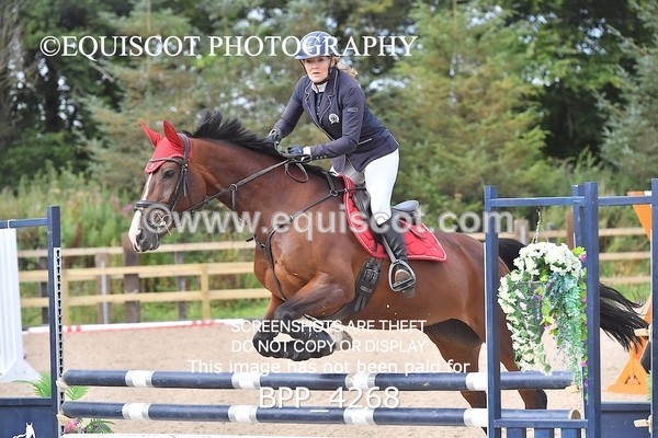 BPP_4268 - CLASS 12 SUN Senior British Novice/ 90cm Open