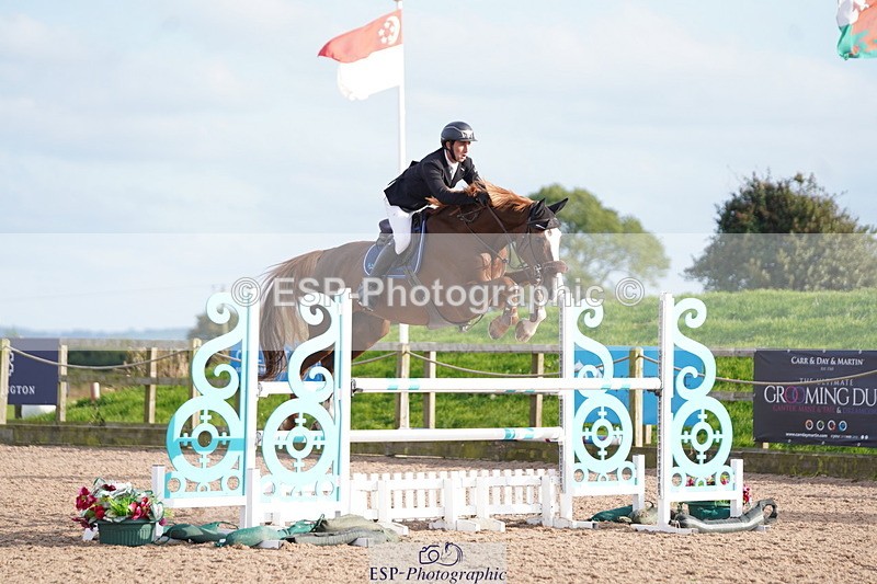 241005A-162322-05200 - SAT Cls 12 Snr Fox & 1.20m Open