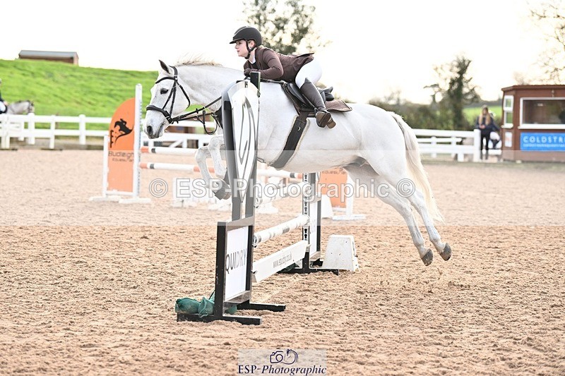 241117X-101830-03631 - Cls 09s Pony intro 90cm