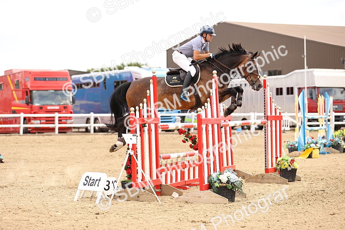 SBM_010691 - Class 9 - Senior Foxhunter - 1.20m Open