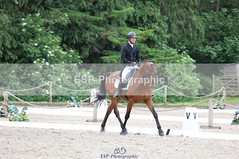 240523-173014-06151_324-COOMBELAND_SEMILLY-Rupert_Batting - 075-116-9971