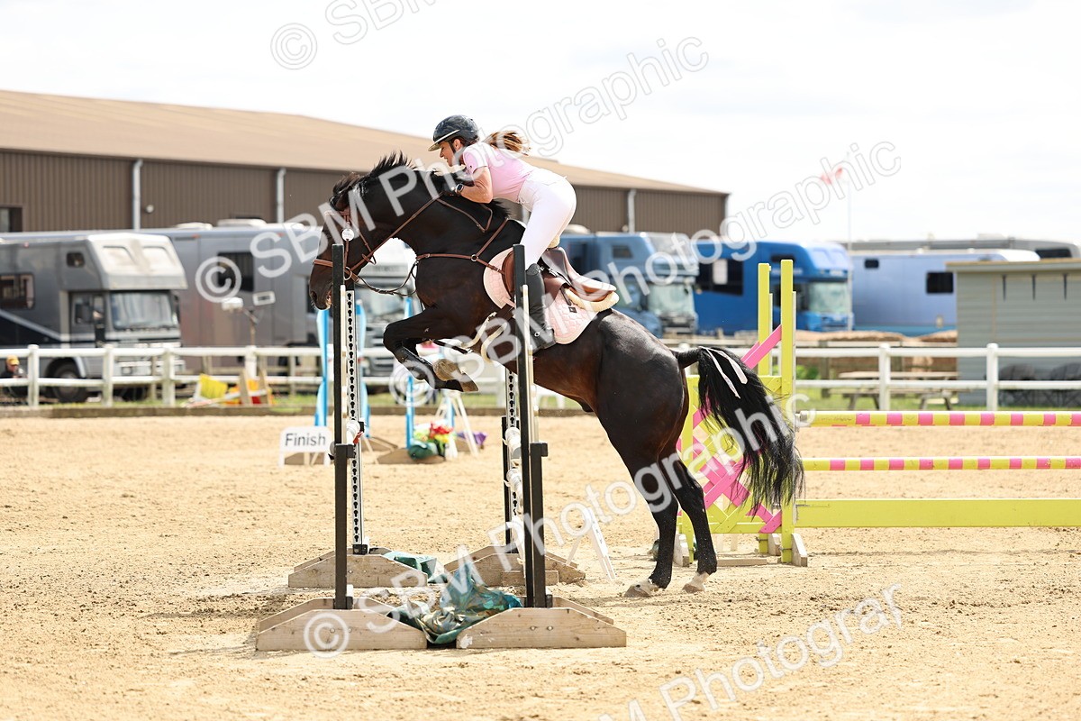SBM_005354 - Class 18 - Senior 1.05m Open