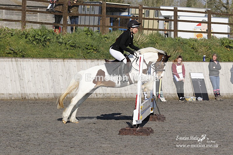 _EST0157 - Bourne Valley Riding Club Winter Showjumping 27/03/22