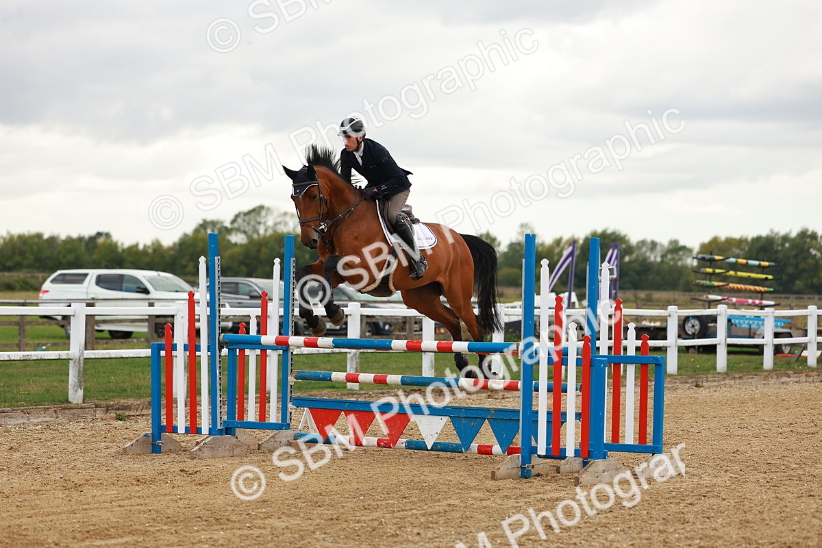 SBM_001438 - Class 4 - Senior Newcomers - 1.10m