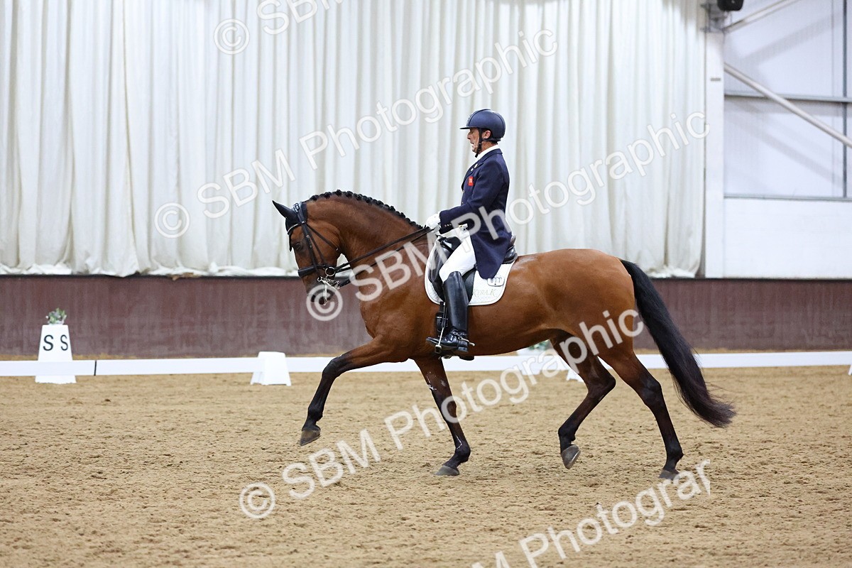 SBM_009661 - Class 14 - FEI Grand Prix - 19.27-20.27