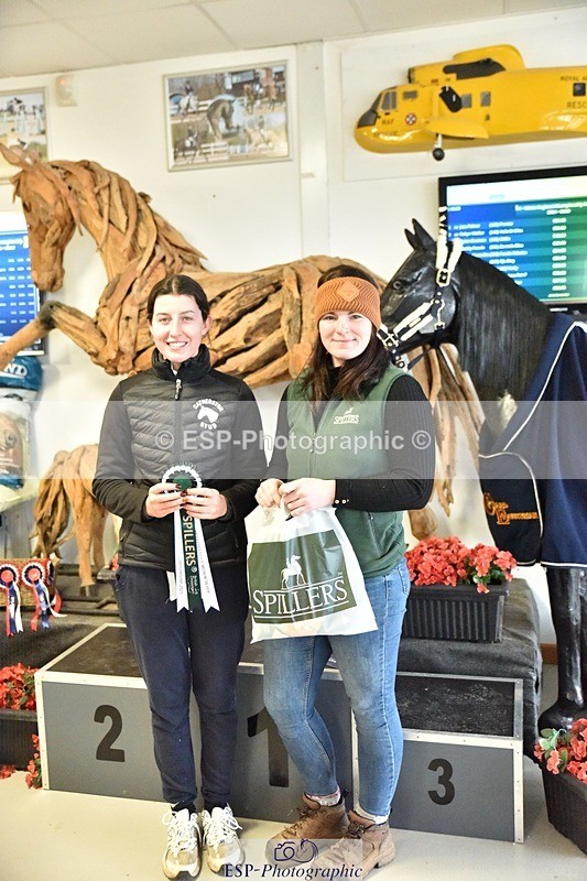 250214-130654-00342 - Freestyle Medium Silver Presentation