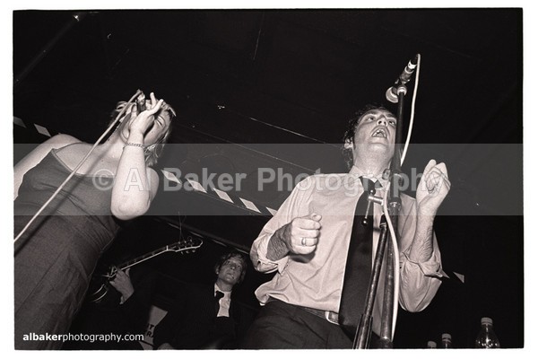 35 - Friends-&-Family @ the-roadhouse 12.07.03