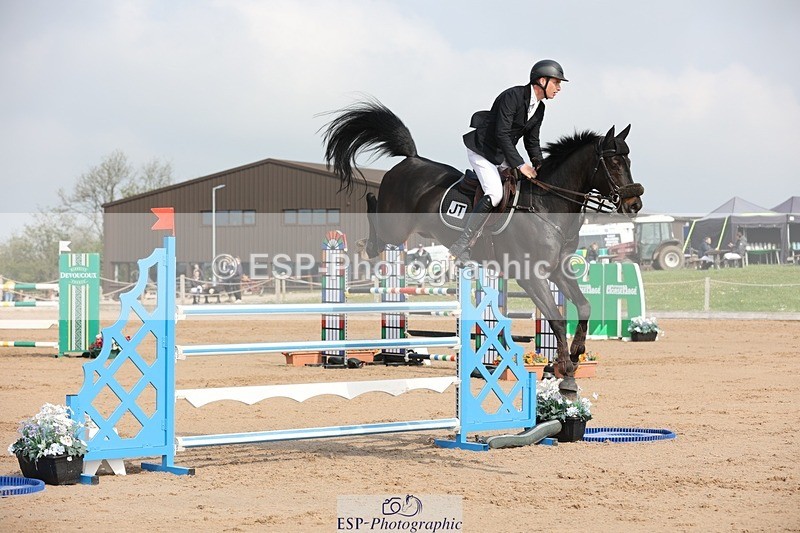 250424-103221-03084 - Cls 33 Young Horse 7yr old