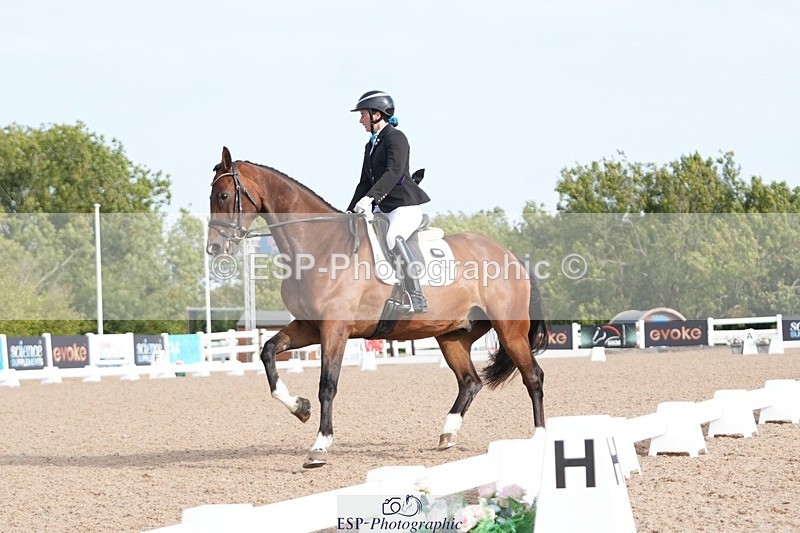 250906-093712-01154 - 031-Rebecca.ParsonageMr.T.STW