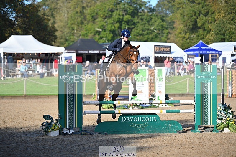 241027-103039-16369 - 328-Zara.Head-FOURFIELDS.LOVEHEART