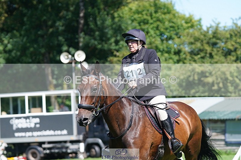 240811A-135924-04136 - 212-