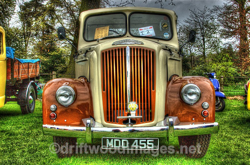 Morris Commercial lorry HDR reduced - High Dynamic Range pictures