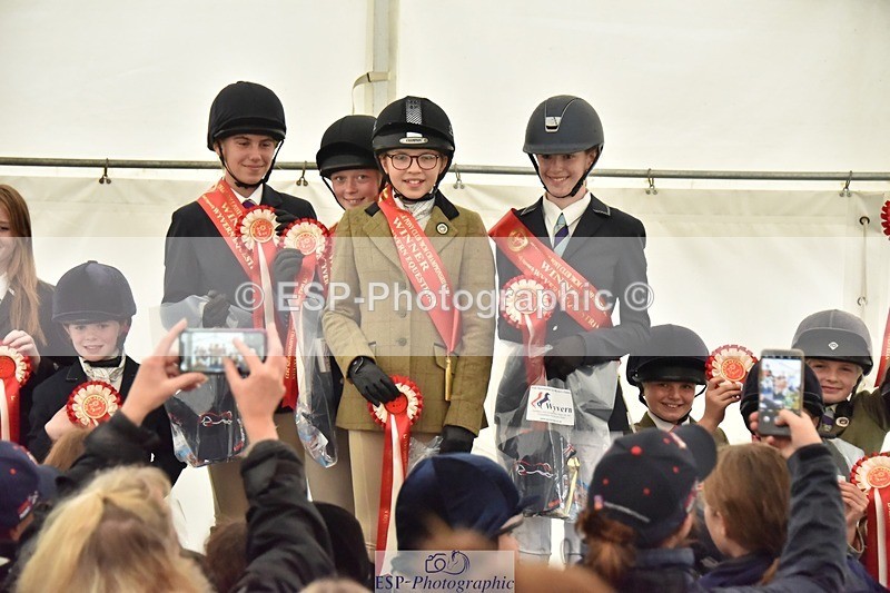 230825-171634-12995 - Friday 60cm and 70cm presentations