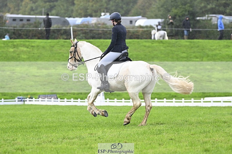 251023A-134058-04131 - D-324-Clare.Pascoe