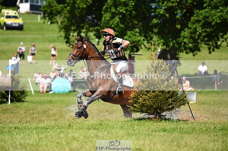 230527-163130-12040 - 371-JERPOINT_ECLIPSE-Max_Gordon-XC