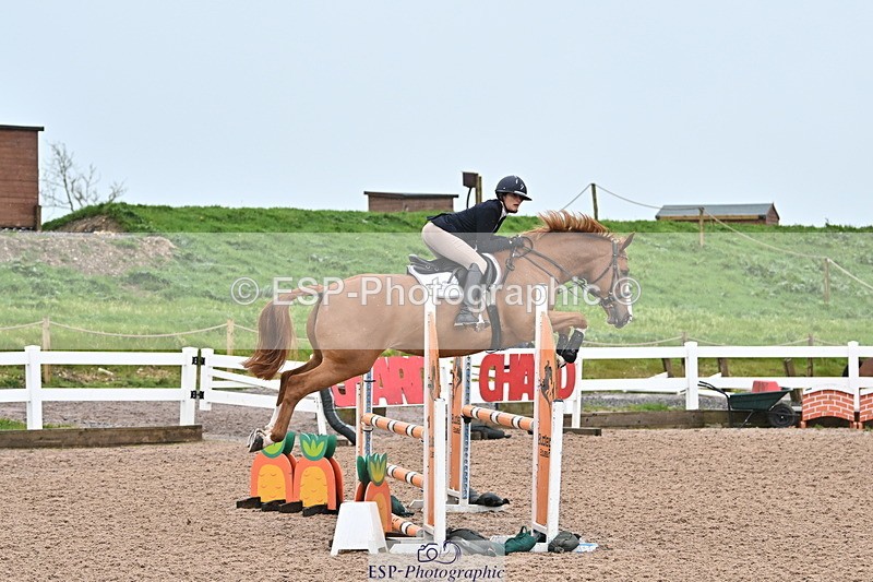 240501A-091953-00004 - Cls 3 British Novice and 90cm Open