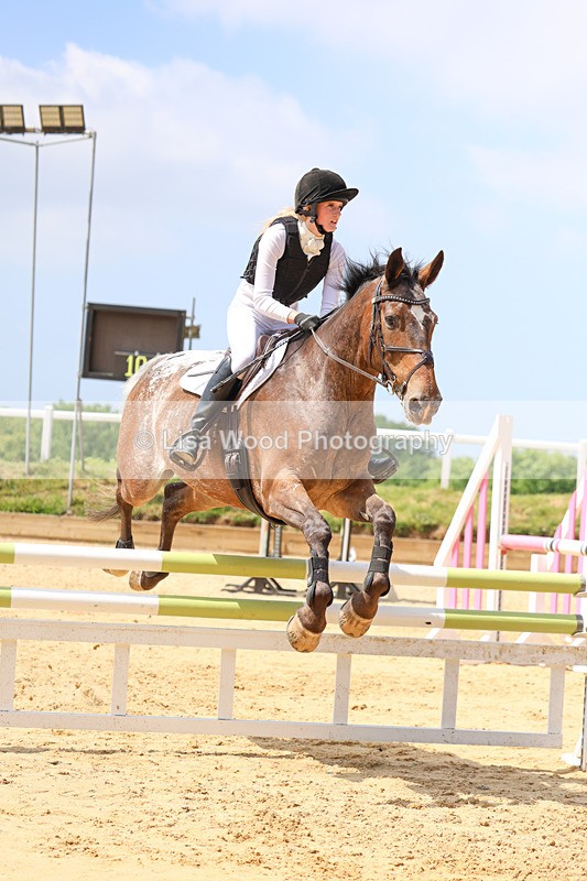 3E7A0379 - Class 10: Senior 95cm open