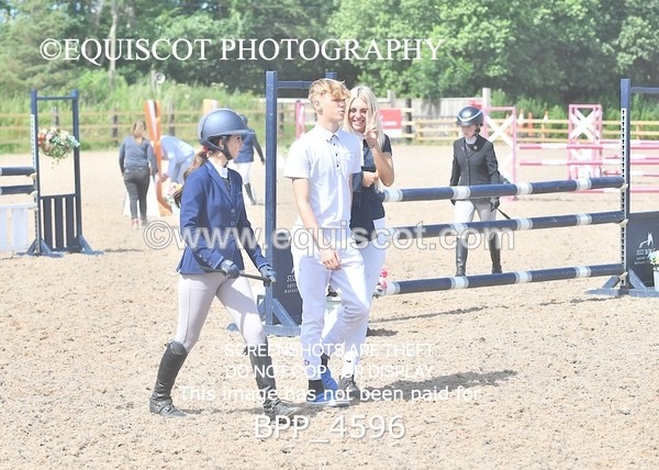 BPP_4596 - CLASS 4 Senior Discovery/ 1m Open