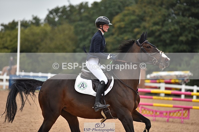 231011A-141810-00689 - Cls 5 Foxhunter & 1.20m Open