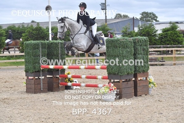 BPP_4367 - CLASS 12 SUN Senior British Novice/ 90cm Open