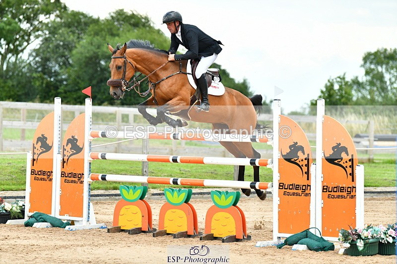 230720A-150830-03723 - Cls 9, 2 Star Big 1.40m Start to break