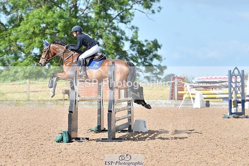 240609A-092411-03319 - Cls 15 Snr British Novice and 90cm Open