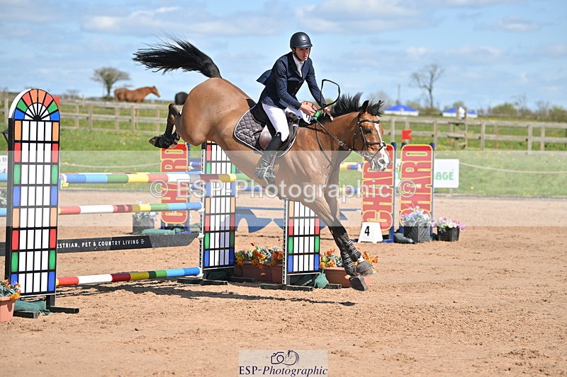 240420A-144814-11828 - Cls 7, 2 Star Medium Tour 1.35m