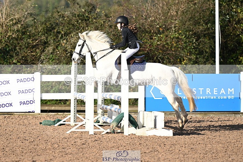 241026A-104833-00198 - SAT Cls 5 Pony British Novice and 80cm
