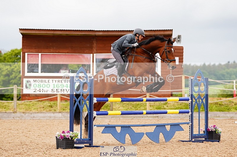 240526A-114316-07876 - Cls 26 Chard Equ 1.05m and 1.10m Grand Prix