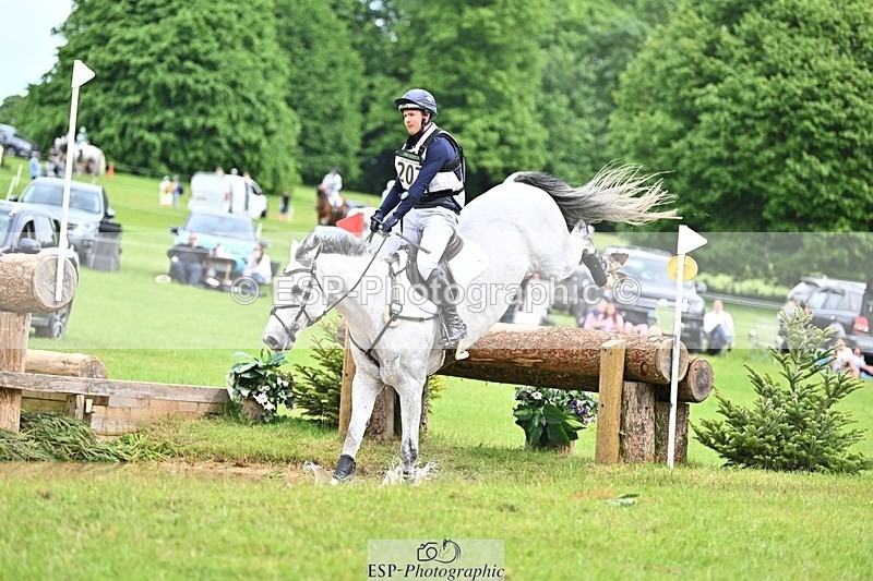 240525-145408-16097 - 207-IE_MR_MCGREGOR-Will_Furlong