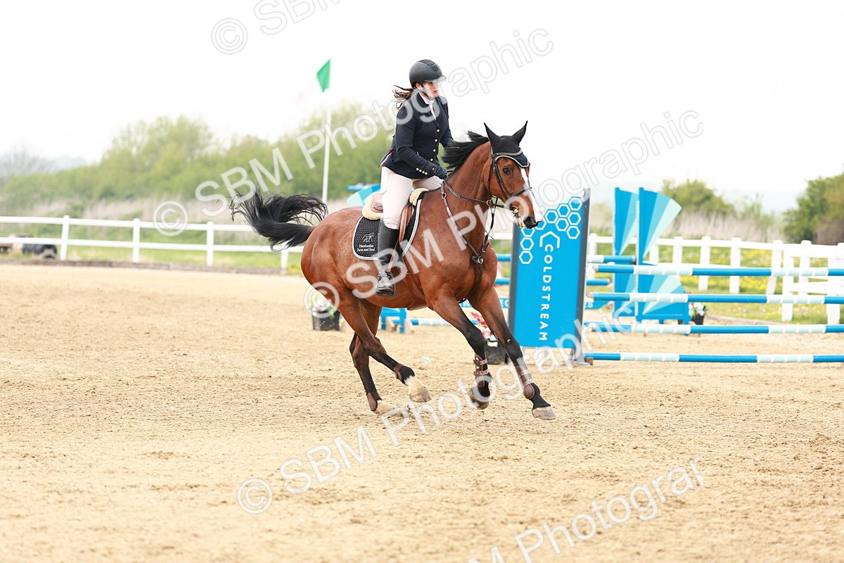  - Class 18 - Senior Newcomers - 1.10m