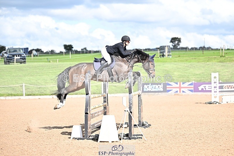 250924-134655-00453 - Cls 6 Foxhunter and 1.20m Open