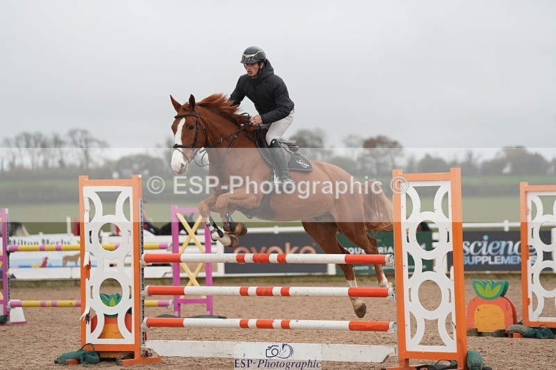 251109-110940-03490 - Cls 20 Newcomers and 1.10m Open