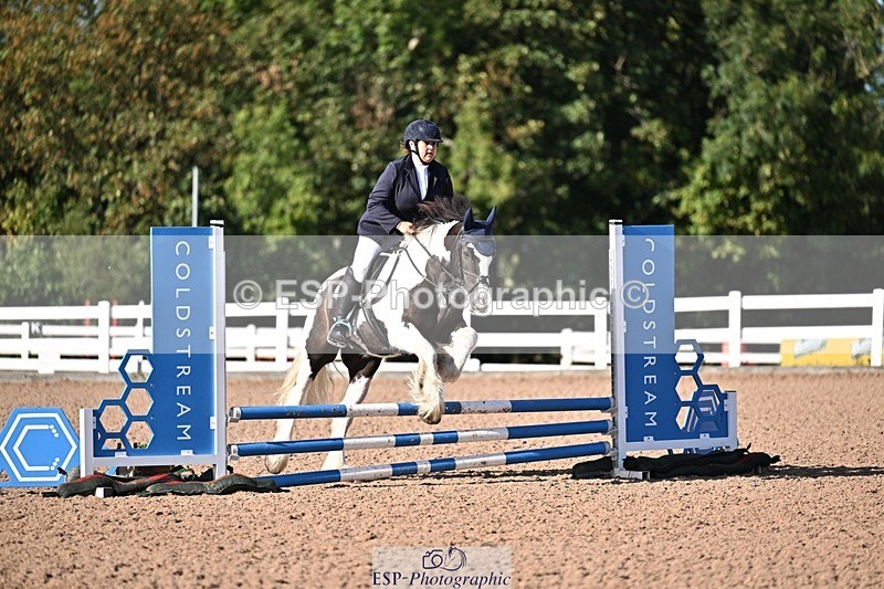 260915-163417-00043 - Clear Round and 60cm