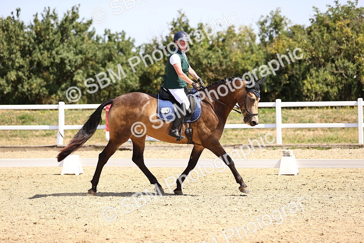 SBM_009489 - Novice 5 - 9.50-10.53
