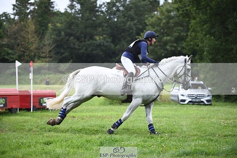 240804-131108-14170 - 455-Nicola_Horsley-Gubbins-RATHNAGREW_GREY_TEX