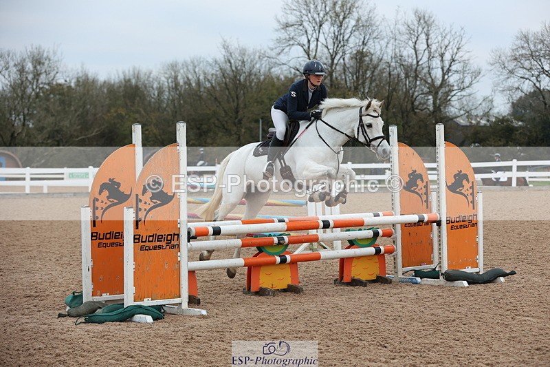 241101A-081111-00089 - FRI Cls 2 British Novice and 90cm Open