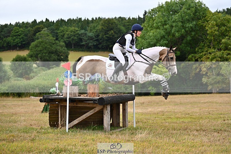 250803A-115452-11021 - L-516-Chloe.Robinson-BRACKENSPA'S.KEEP.A.SECRET