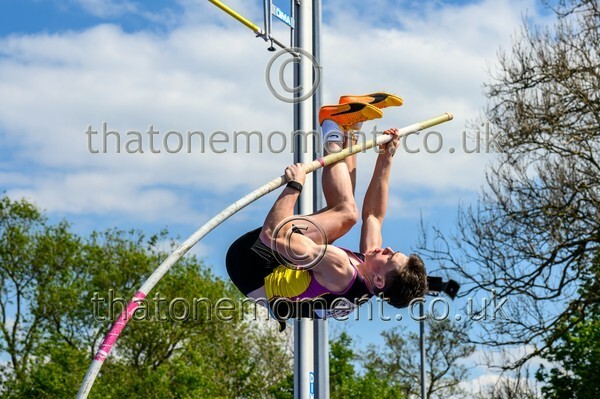 West25Sat-919538 - Field Male