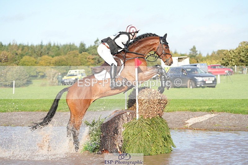 251024A-160146-14670 - C-255-Rupert.Batting