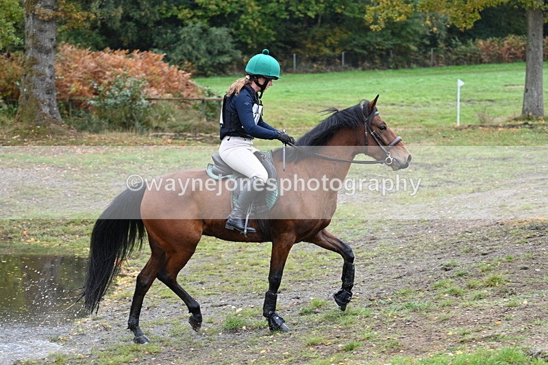 WJ7_3279 - Time 10:47 to 11:11 at the water