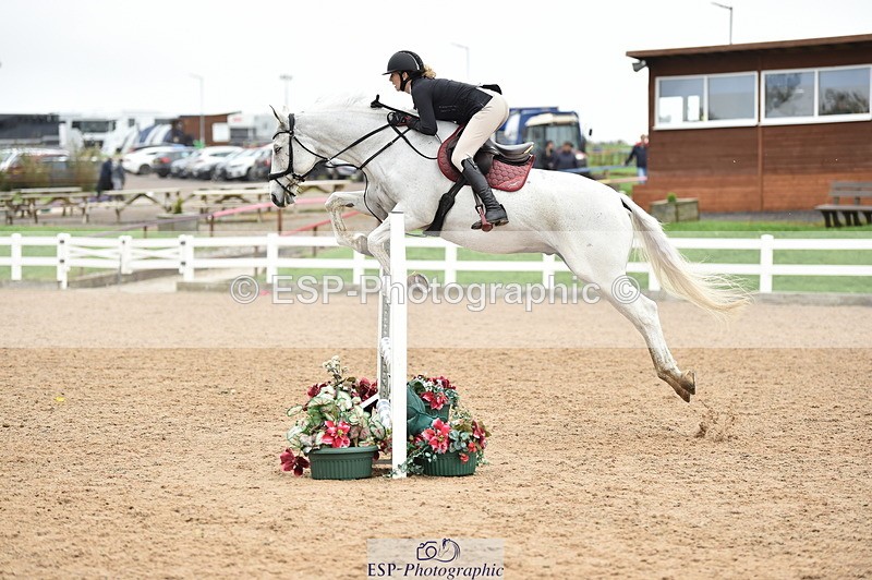 231013A-131726-01766 - Cls 3 1.05m Amateur Quali