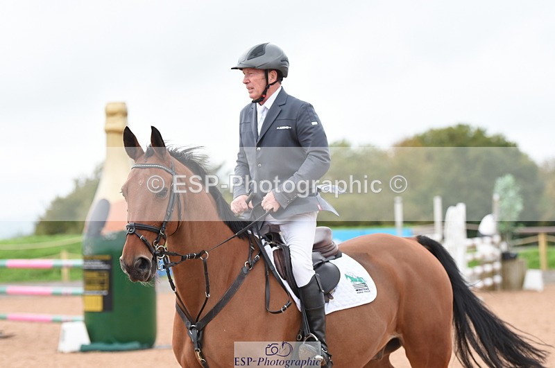 230927A-221012-00261 - Cls 4 Newcomers & Open