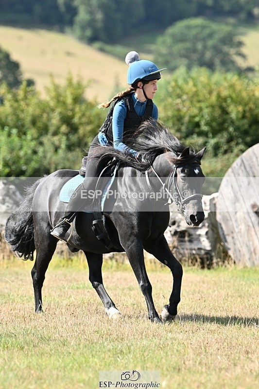 250821B-102415-00109 - Group B - Danielle