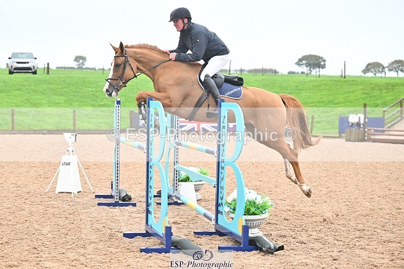 251003-121427-00683 - Cls 2 Newcomers and 1.10m