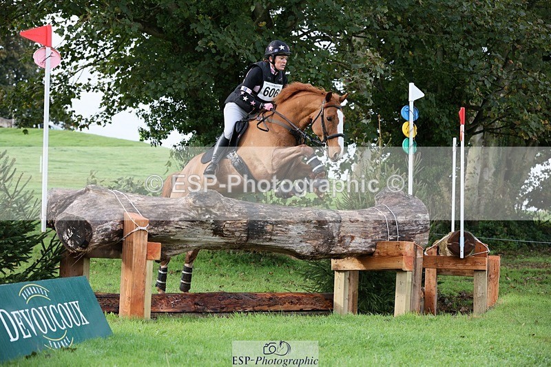 231021-094308-13157 - 606-GOLDEN.HEART.BREAKER-Emily.R.Vincent-SC+XC