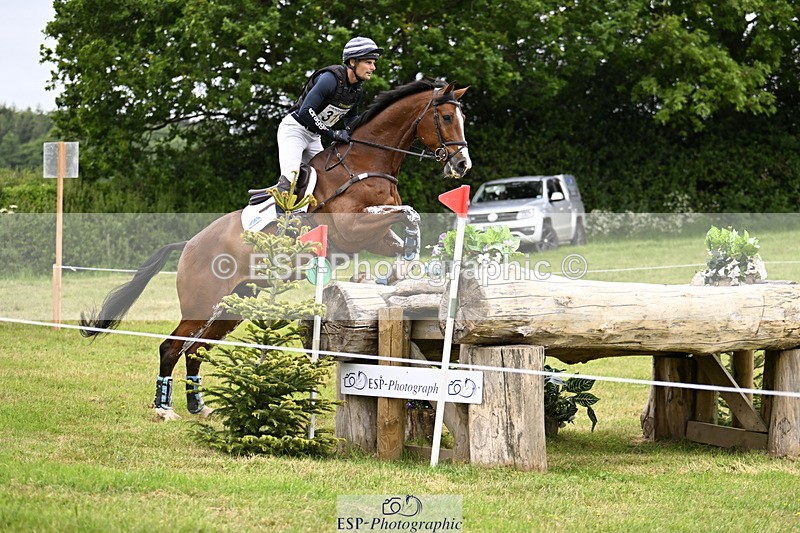 250524A-121054-09669 - B-318-Alexander.Bragg-SHANNONDALE.CONNOR